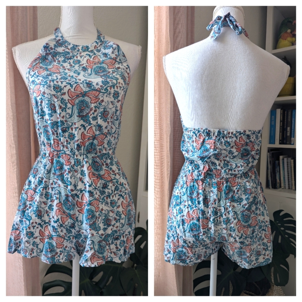 Kendall & Kylie White Peach Turquoise Paisley Halter Neck Romper Small